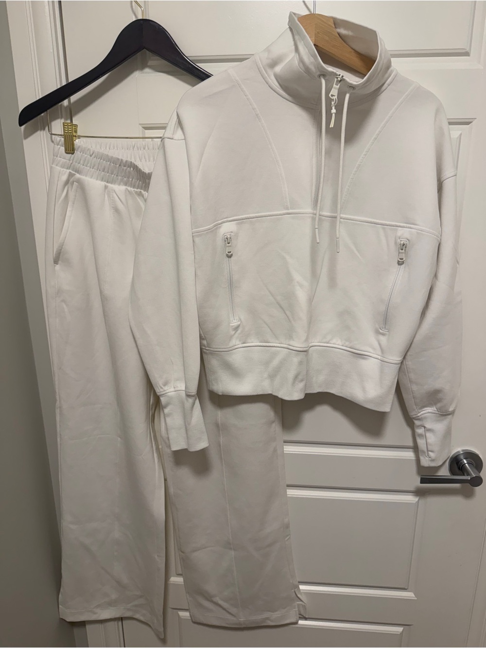 Old Navy Dynamic Fleece Half-Zip Sweatshirt and Wide-Leg Pants size M